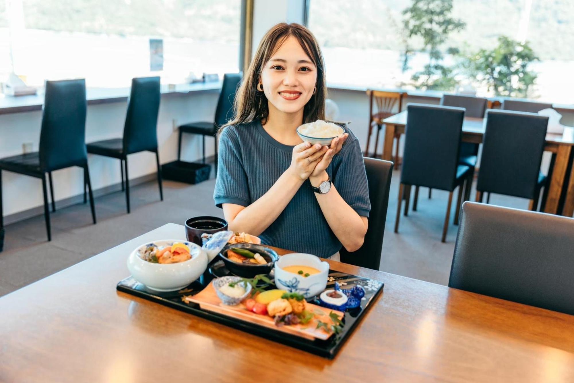 Global Resort Misen - グローバルリゾート弥山 Hatsukaichi Eksteriør billede